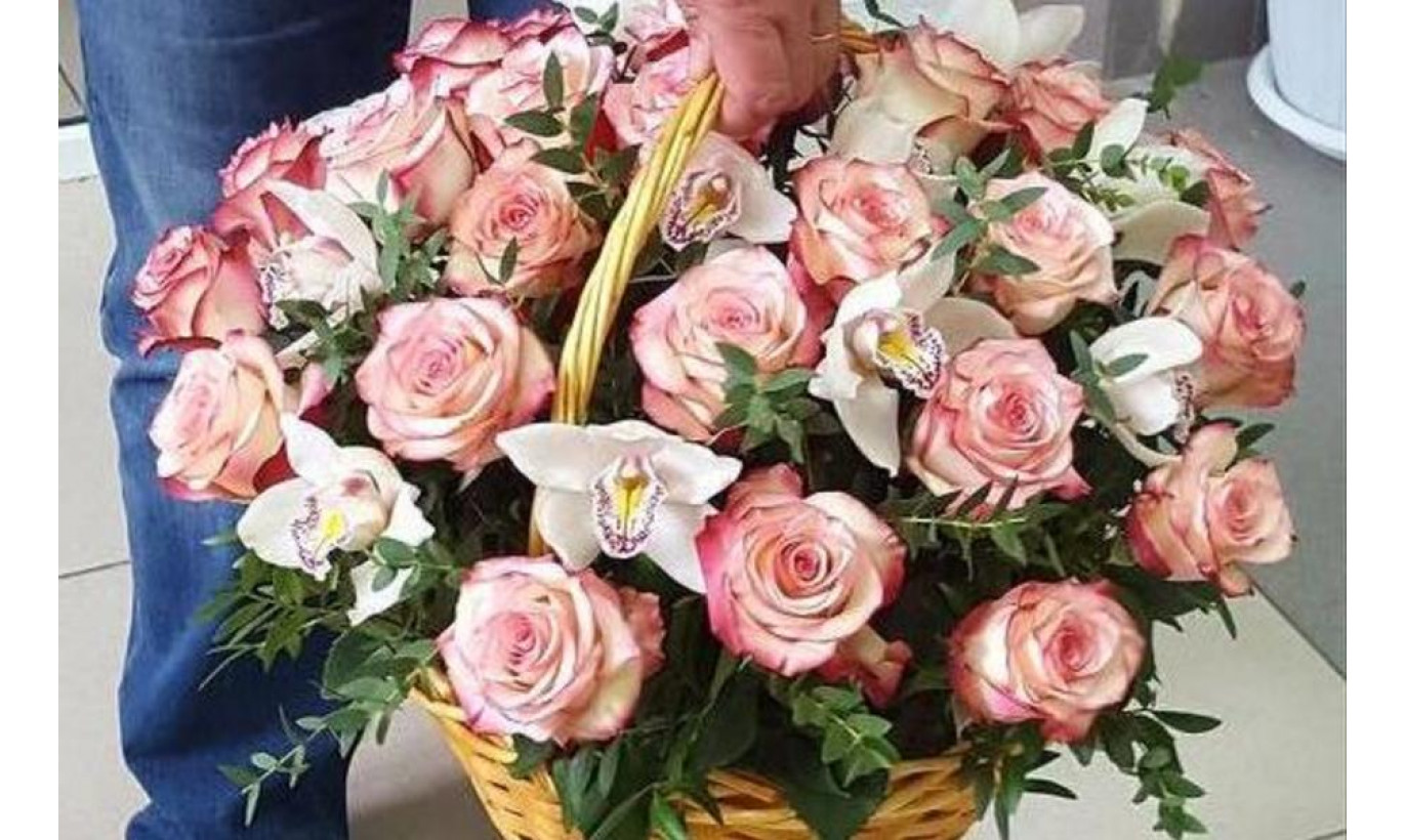 Цветочный магазин у метро с низкой арендой